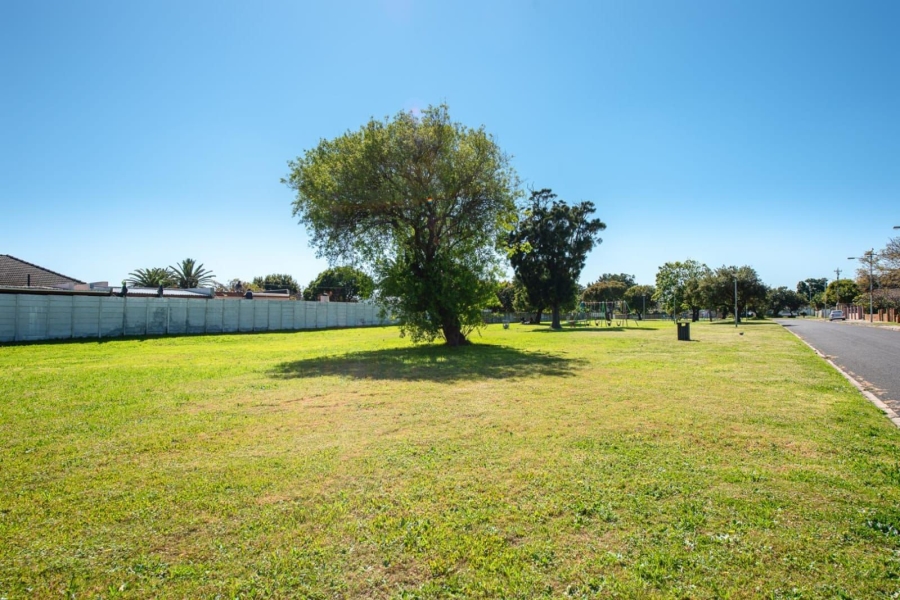 To Let 1 Bedroom Property for Rent in Klipkop Western Cape